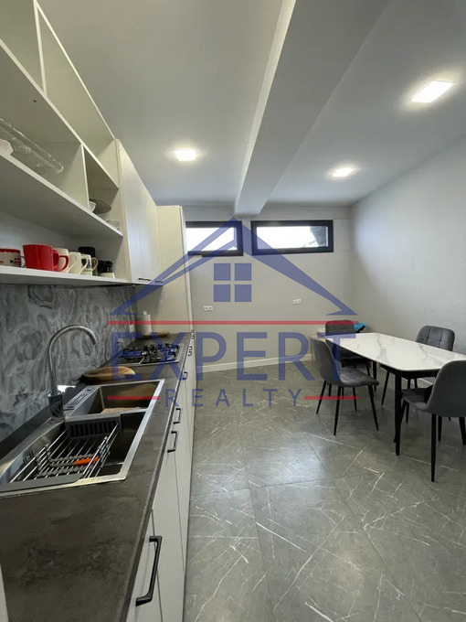 ՔԱՆԱՔԵՌ ԶԵՅԹՈՒՆ, 3 ՀԱՐԿԱՆԻ ՔԱՐԵ ՏՈՒՆ