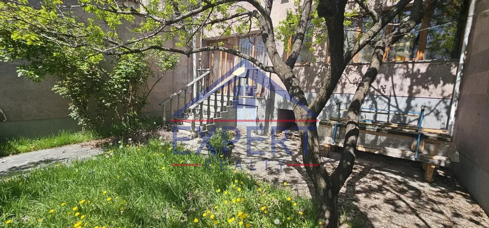 ՔԱՆԱՔԵՌ ԶԵՅԹՈՒՆ, 2 ՀԱՐԿԱՆԻ ՔԱՐԵ ՏՈՒՆ