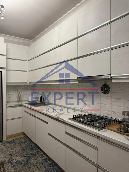 ՔԱՆԱՔԵՌ ԶԵՅԹՈՒՆ, ՊԱՐՈՒՅՐ ՍԵՎԱԿԻ ՓՈՂՈՑ, 3 ՍԵՆՅԱԿ