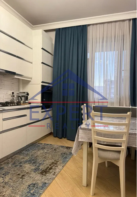 ՔԱՆԱՔԵՌ ԶԵՅԹՈՒՆ, ՊԱՐՈՒՅՐ ՍԵՎԱԿԻ ՓՈՂՈՑ, 3 ՍԵՆՅԱԿ
