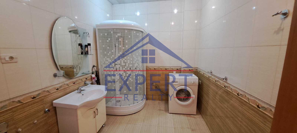 ԿԵՆՏՐՈՆ ՀՅՈՒՍԻՍԱՅԻՆ ՊՈՂՈՏԱ, 4 ՍԵՆՅԱԿ