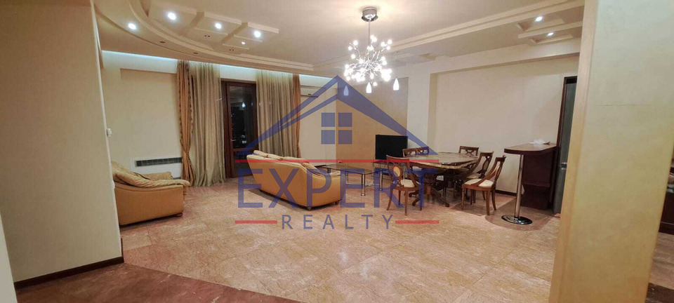 ԿԵՆՏՐՈՆ ՀՅՈՒՍԻՍԱՅԻՆ ՊՈՂՈՏԱ, 3 ՍԵՆՅԱԿ