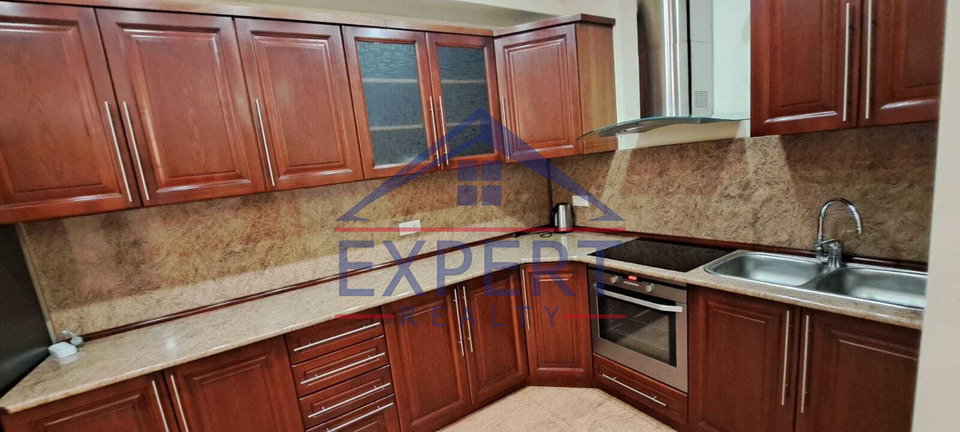ԿԵՆՏՐՈՆ ՀՅՈՒՍԻՍԱՅԻՆ ՊՈՂՈՏԱ, 3 ՍԵՆՅԱԿ