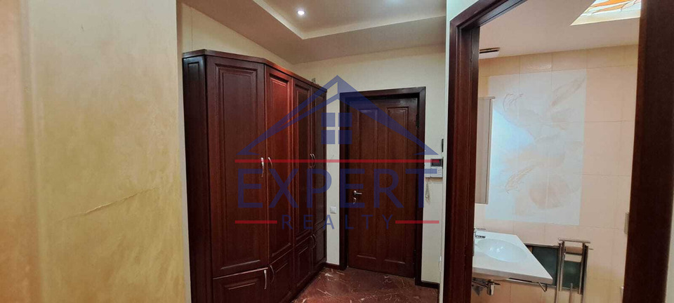ԿԵՆՏՐՈՆ ՀՅՈՒՍԻՍԱՅԻՆ ՊՈՂՈՏԱ, 3 ՍԵՆՅԱԿ