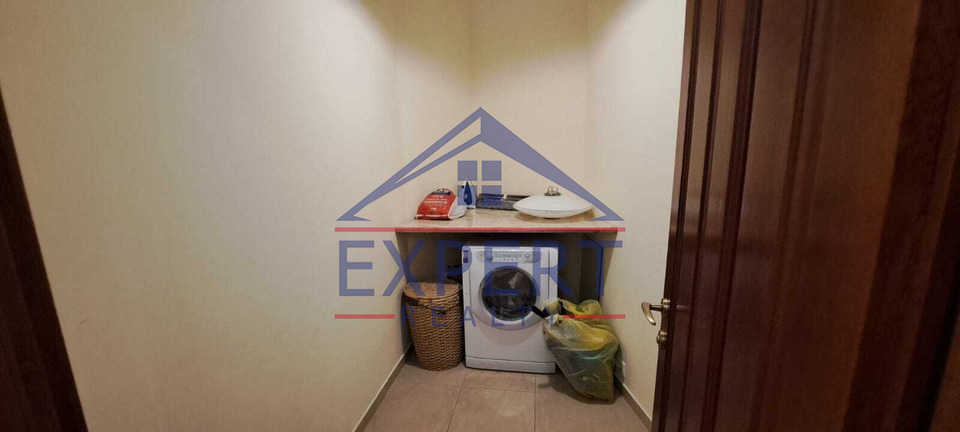 ԿԵՆՏՐՈՆ ՀՅՈՒՍԻՍԱՅԻՆ ՊՈՂՈՏԱ, 3 ՍԵՆՅԱԿ