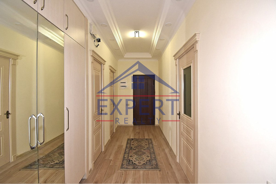 ԿԵՆՏՐՈՆ, ՍԱՅԱԹ-ՆՈՎԱ ՓՈՂՈՑ, 3 ՍԵՆՅԱԿ