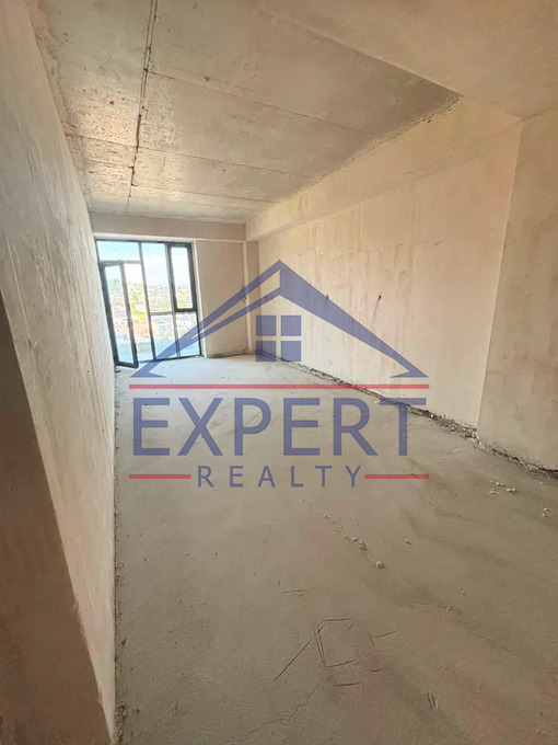 ԱՎԱՆ, ՄԱՐՇԱԼ ԲԱԲԱՋԱՆՅԱՆ, 3 ՍԵՆՅԱԿ