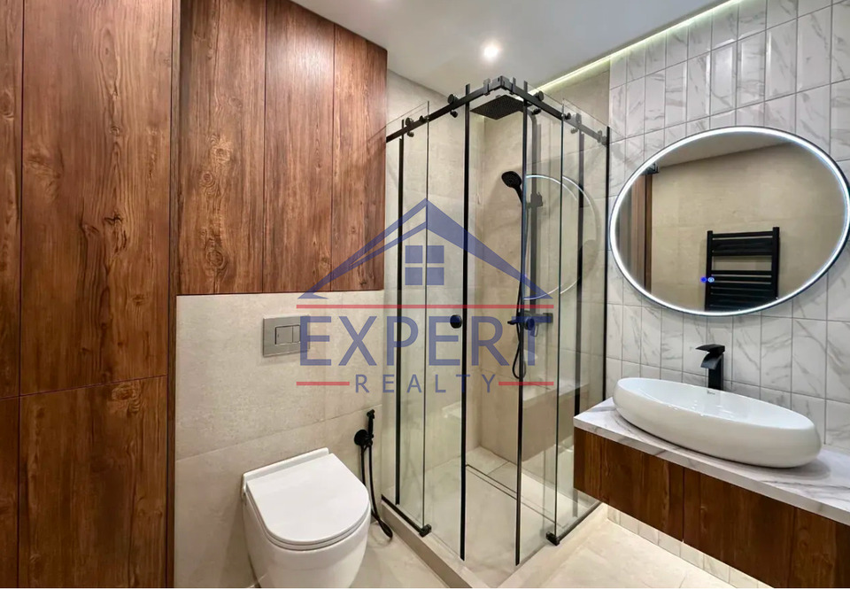 ԱՐԱԲԿԻՐ, ԿՈՄԻՏԱՍԻ ՊՈՂՈՏԱ, 3 ՍԵՆՅԱԿ