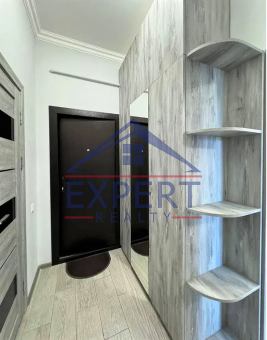 ԿԵՆՏՐՈՆ, ԱՐԳԻՇՏԻ ՓՈՂՈՑ, 1 ՍԵՆՅԱԿ