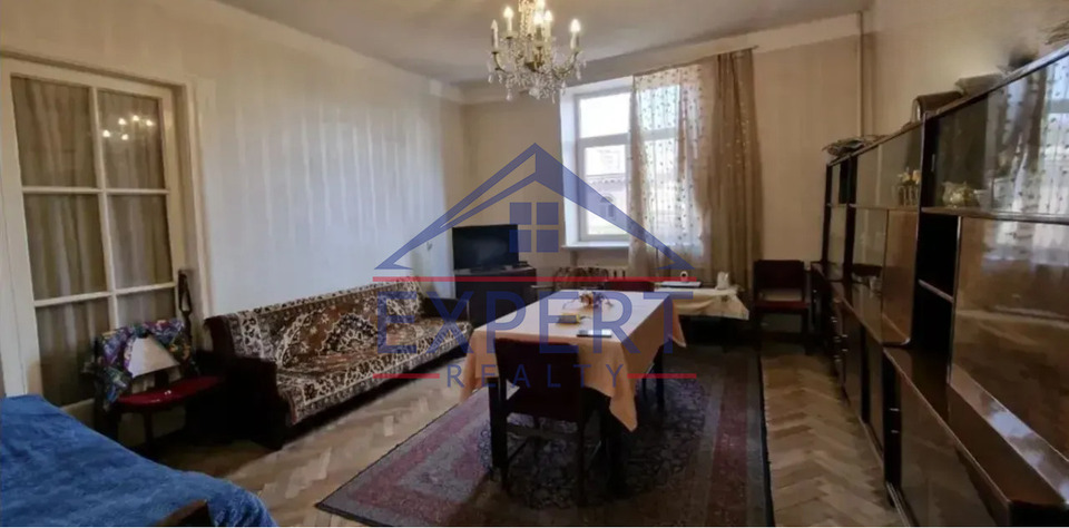 ԱՐԱԲԿԻՐ, ԿԱՍՅԱՆ ՓՈՂՈՑ, 3 ՍԵՆՅԱԿ