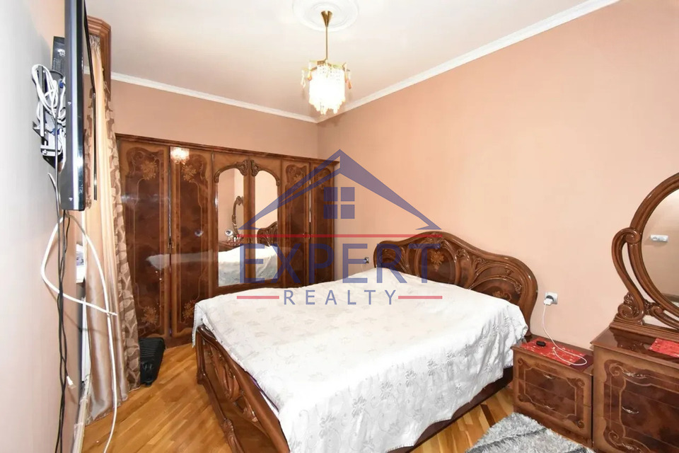 ՆՈՐ ՆՈՐՔ, ԲԱԳՐևԱՆԴ ԹԱՂԱՄԱՍ, 7 ՍԵՆՅԱԿ