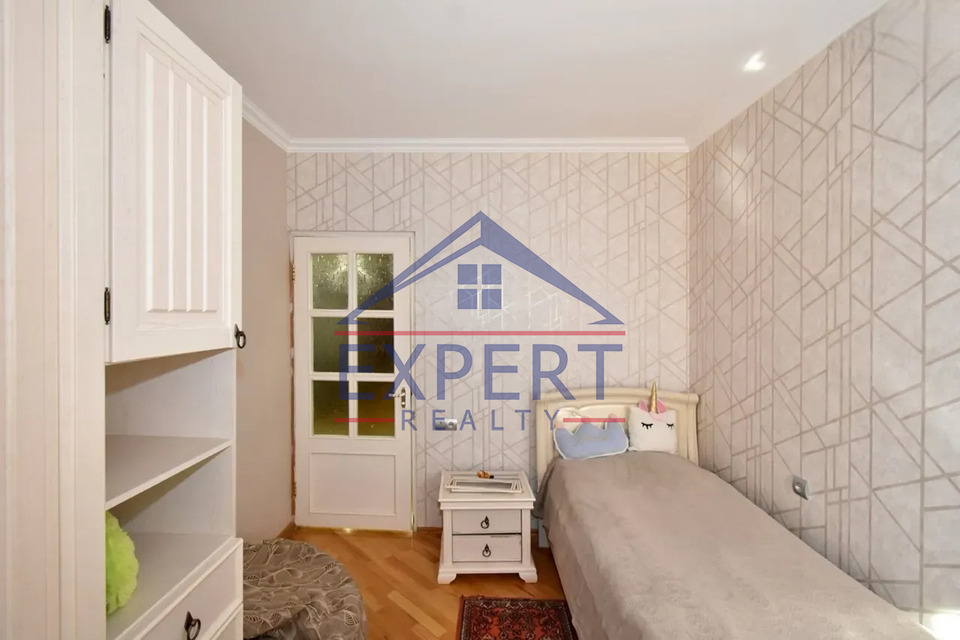 ՆՈՐ ՆՈՐՔ, ԲԱԳՐևԱՆԴ ԹԱՂԱՄԱՍ, 7 ՍԵՆՅԱԿ