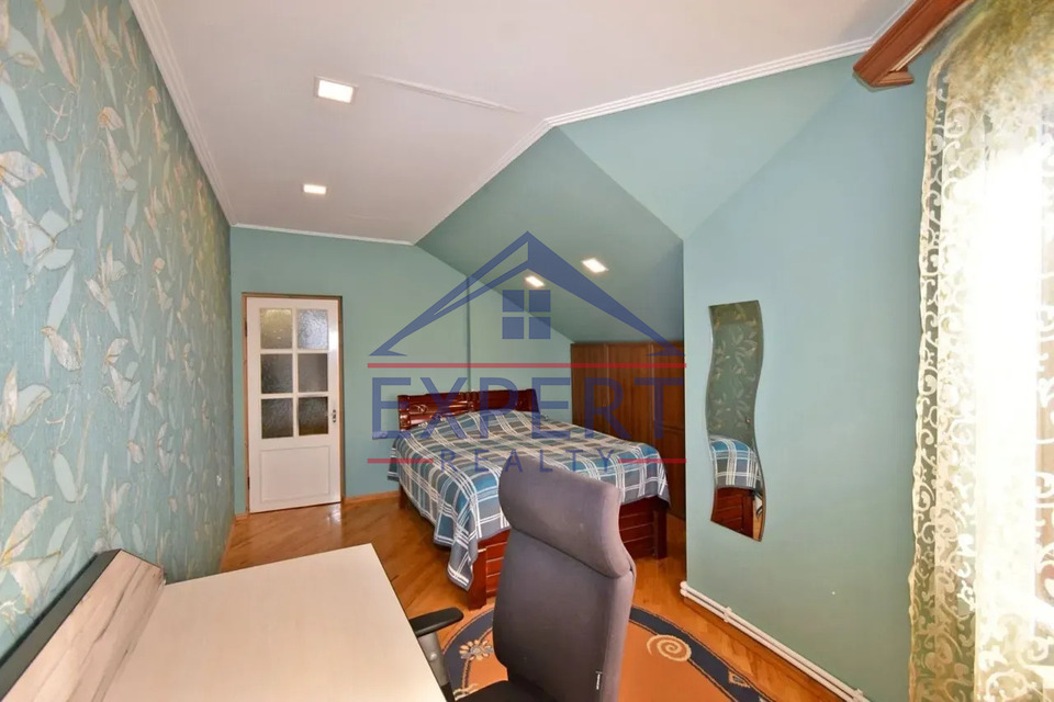 ՆՈՐ ՆՈՐՔ, ԲԱԳՐևԱՆԴ ԹԱՂԱՄԱՍ, 7 ՍԵՆՅԱԿ