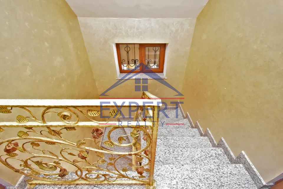 ՆՈՐ ՆՈՐՔ, ԲԱԳՐևԱՆԴ ԹԱՂԱՄԱՍ, 7 ՍԵՆՅԱԿ