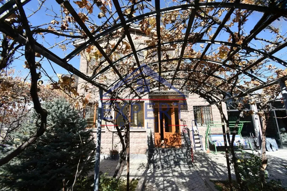 ՆՈՐ ՆՈՐՔ, ԲԱԳՐևԱՆԴ ԹԱՂԱՄԱՍ, 7 ՍԵՆՅԱԿ