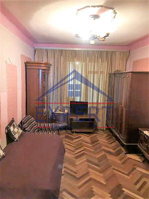 ԱՐԱԲԿԻՐ, ԿՈՄԻՏԱՍԻ ՊՈՂՈՏԱ, 3 ՍԵՆՅԱԿ