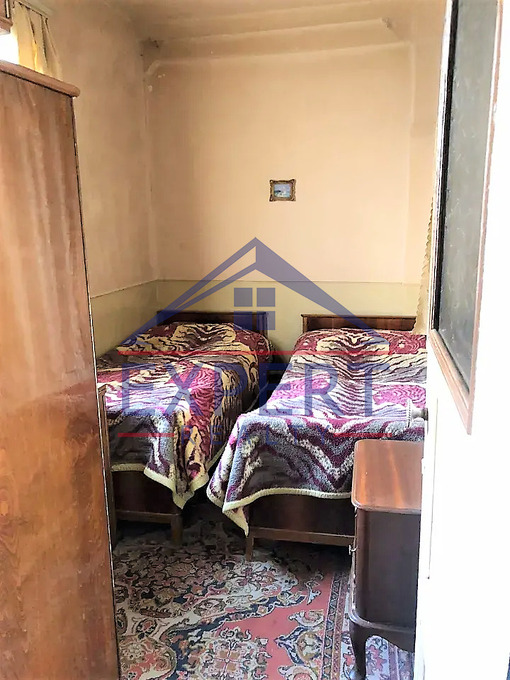 ԱՐԱԲԿԻՐ, ԿՈՄԻՏԱՍԻ ՊՈՂՈՏԱ, 3 ՍԵՆՅԱԿ