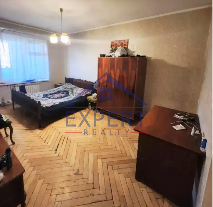 ԱՐԱԲԿԻՐ, ՎԱՂԱՐՇ ՎԱՂԱՐՇՅԱՆ ՓՈՂՈՑ, 3 ՍԵՆՅԱԿ