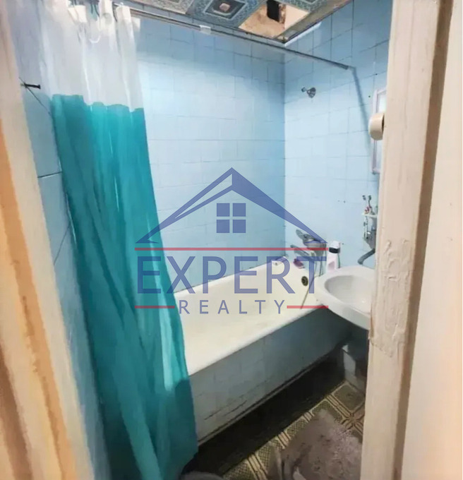 ԱՐԱԲԿԻՐ, ՎԱՂԱՐՇ ՎԱՂԱՐՇՅԱՆ ՓՈՂՈՑ, 3 ՍԵՆՅԱԿ