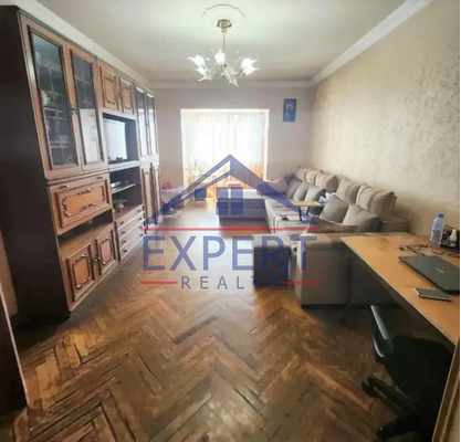 ԱՐԱԲԿԻՐ, ՎԱՂԱՐՇ ՎԱՂԱՐՇՅԱՆ ՓՈՂՈՑ, 3 ՍԵՆՅԱԿ