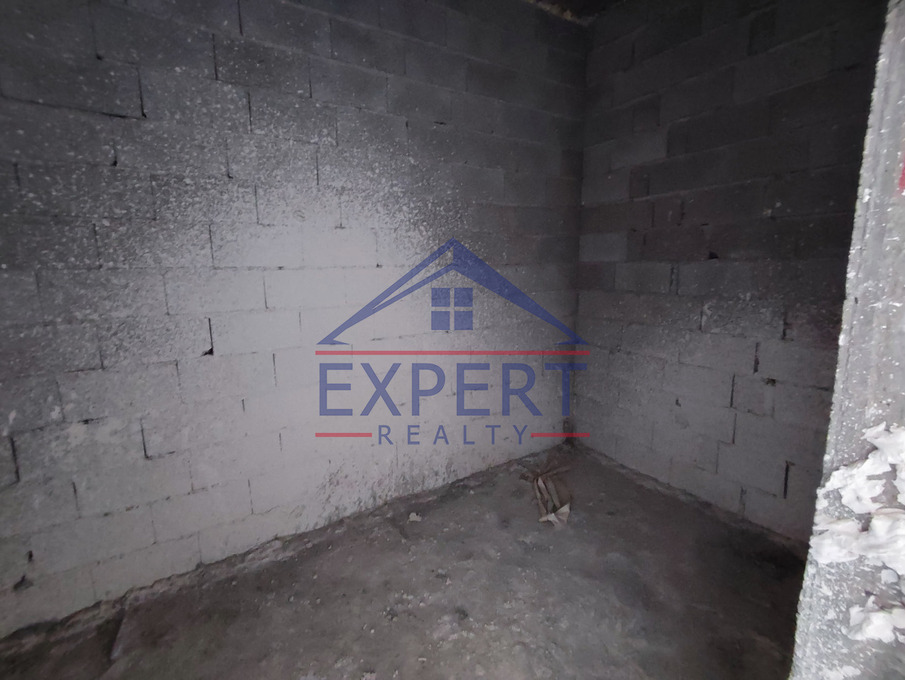 ԱՐԱԲԿԻՐ, ԿՈՄԻՏԱՍԻ ՊՈՂՈՏԱ, 3 ՍԵՆՅԱԿ