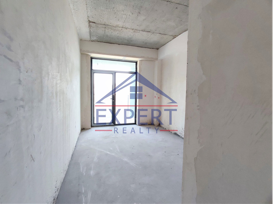 ԱՐԱԲԿԻՐ, ԿՈՄԻՏԱՍԻ ՊՈՂՈՏԱ, 3 ՍԵՆՅԱԿ