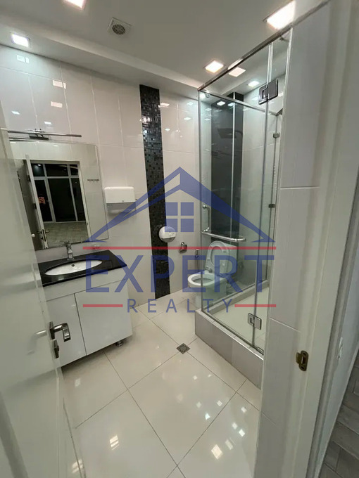 ԿԵՆՏՐՈՆ, ՉԱՐԵՆՑԻ ՓՈՂՈՑ, 530 ՔՄ․