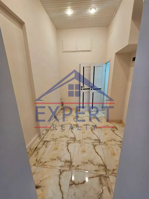 ԿԵՆՏՐՈՆ, ՆԱԼԲԱՆԴՅԱՆ ՓՈՂՈՑ, 50 ՔՄ․