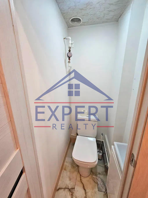 ԿԵՆՏՐՈՆ, ՆԱԼԲԱՆԴՅԱՆ ՓՈՂՈՑ, 50 ՔՄ․