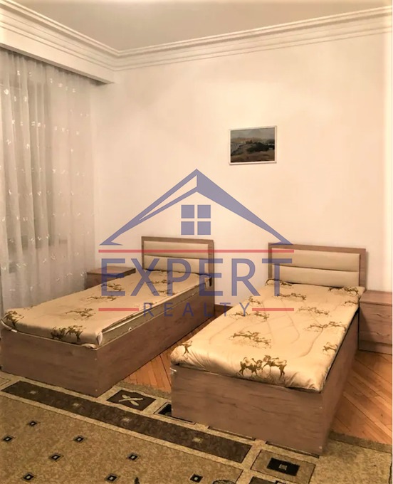 ԱՐԱԲԿԻՐ, ԹԱՎՐԻԶՅԱՆ ՓՈՂՈՑ, 5 ՍԵՆՅԱԿ