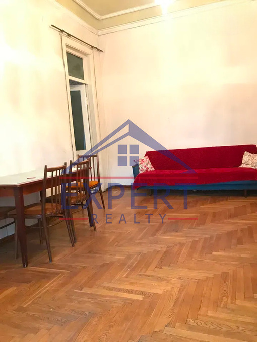 ԿԵՆՏՐՈՆ, ՊԱՐՈՆՅԱՆ ՓՈՂՈՑ, 2 ՍԵՆՅԱԿ