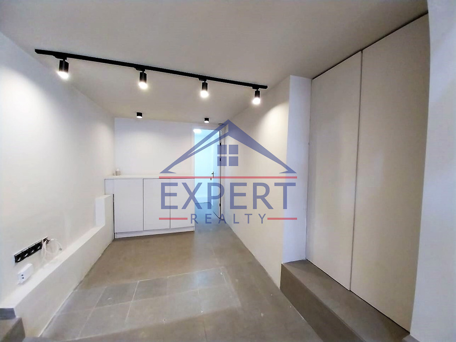 ԿԵՆՏՐՈՆ, ԼԵՈՅԻ ՓՈՂՈՑ, 60 ՔՄ․