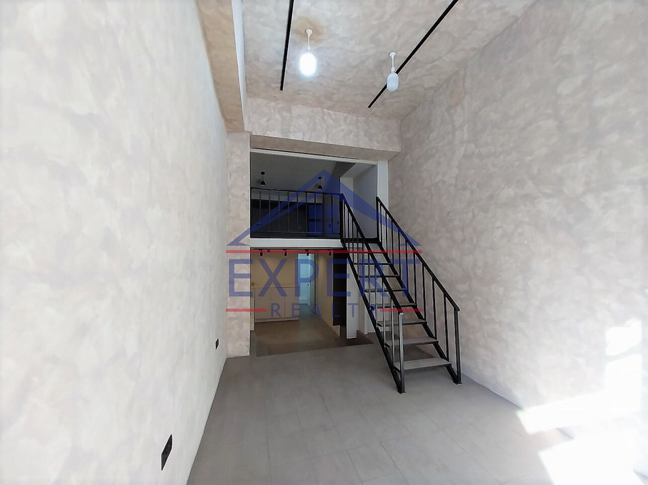 ԿԵՆՏՐՈՆ, ԼԵՈՅԻ ՓՈՂՈՑ, 60 ՔՄ․