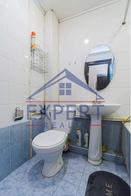 ԱՐԱԲԿԻՐ, ԿՈՄԻՏԱՍ, 2 ՍԵՆՅԱԿ