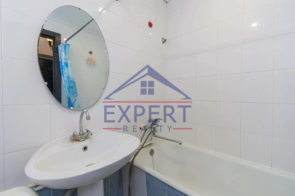 ԱՐԱԲԿԻՐ, ԿՈՄԻՏԱՍ, 2 ՍԵՆՅԱԿ