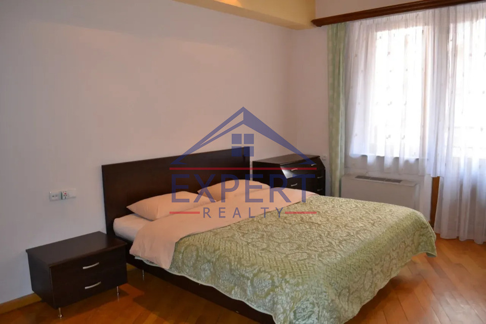 ԿԵՆՏՐՈՆ, ՀՅՈՒՍԻՍԱՅԻՆ ՊՈՂՈՏԱ, 3 ՍԵՆՅԱԿ