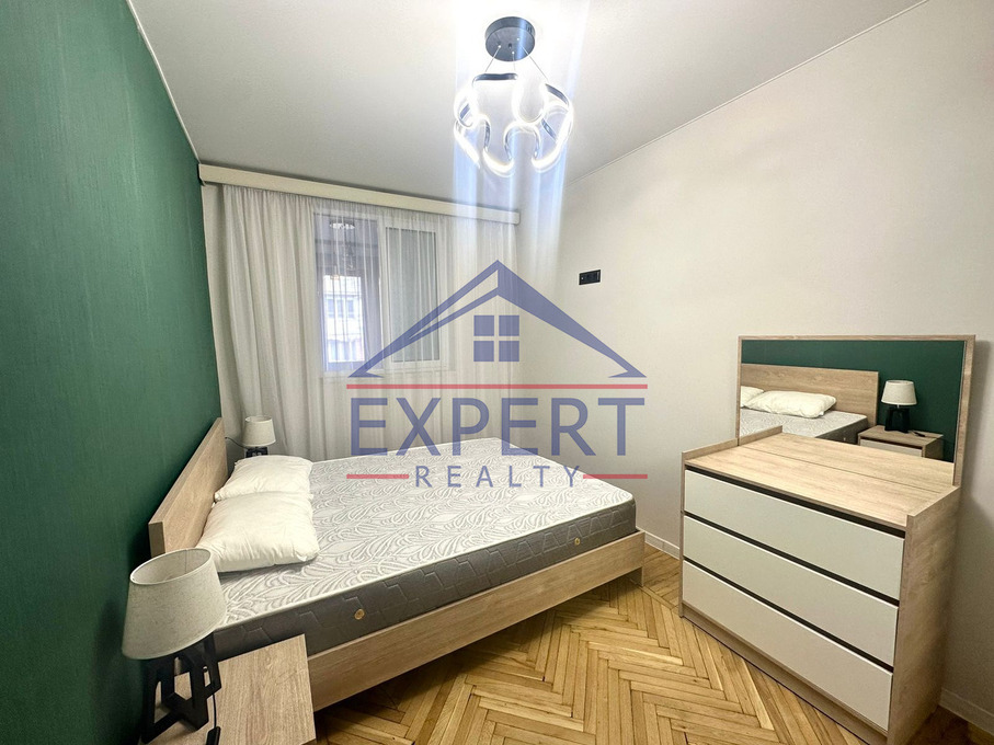 ԿԵՆՏՐՈՆ, ՄԽԻԹԱՐ ՀԵՐԱՑՈՒ ՓՈՂՈՑ, 2 ՍԵՆՅԱԿ