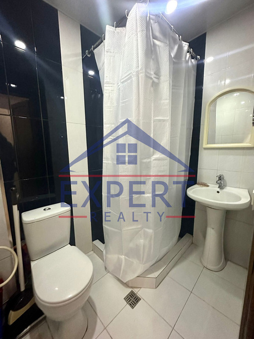 ԿԵՆՏՐՈՆ, ՄԽԻԹԱՐ ՀԵՐԱՑՈՒ ՓՈՂՈՑ, 2 ՍԵՆՅԱԿ