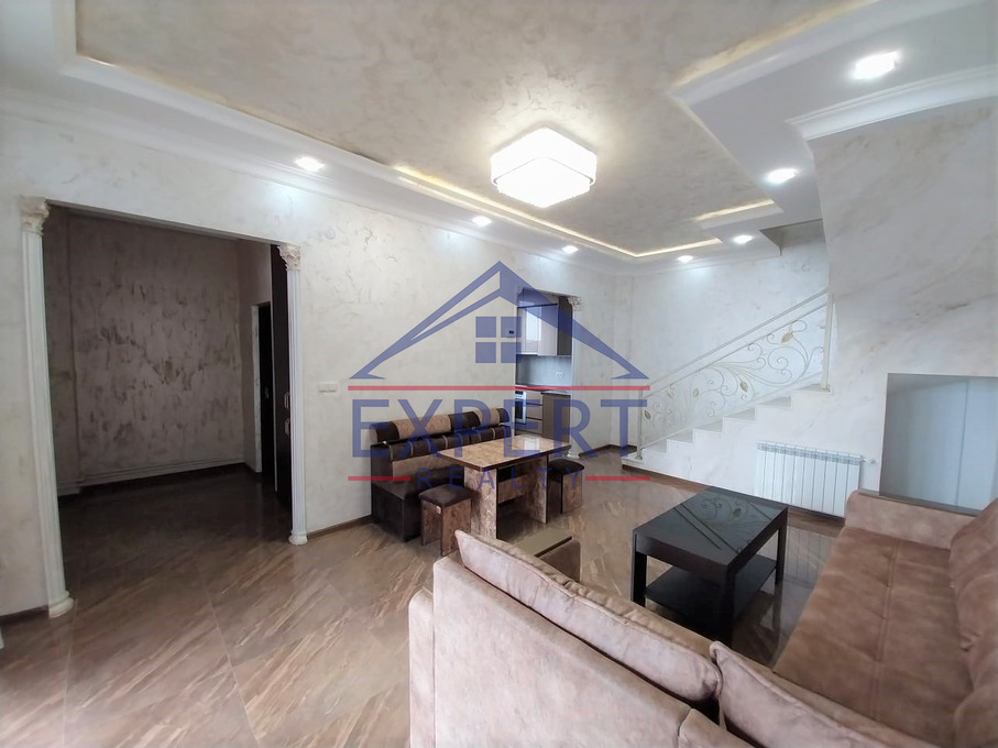 ԿԵՆՏՐՈՆ, ԱՆՏԱՌԱՅԻՆ ՓՈՂՈՑ, 4 ՍԵՆՅԱԿ