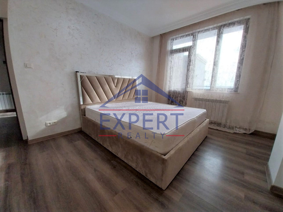 ԿԵՆՏՐՈՆ, ԱՆՏԱՌԱՅԻՆ ՓՈՂՈՑ, 4 ՍԵՆՅԱԿ