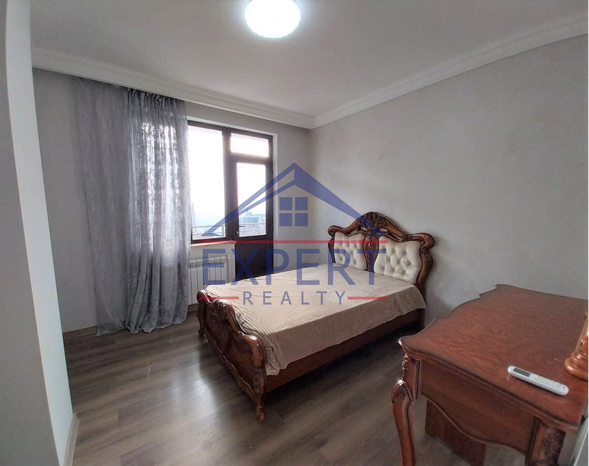 ԿԵՆՏՐՈՆ, ԱՆՏԱՌԱՅԻՆ ՓՈՂՈՑ, 4 ՍԵՆՅԱԿ