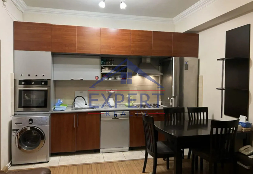 ԿԵՆՏՐՈՆ, ԱՐԳԻՇՏԻ ՓՈՂՈՑ, 3 ՍԵՆՅԱԿ