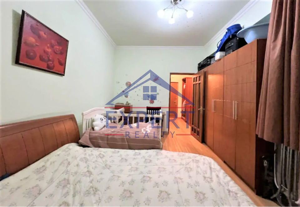 ԿԵՆՏՐՈՆ, ԱՐԳԻՇՏԻ ՓՈՂՈՑ, 3 ՍԵՆՅԱԿ