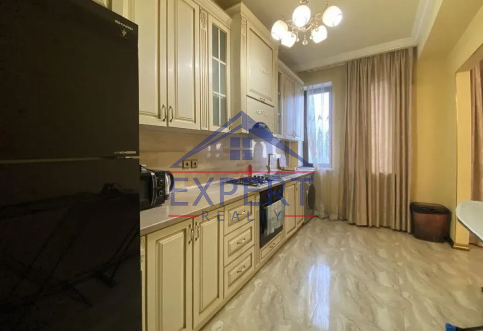 ԿԵՆՏՐՈՆ, ԳԵՎՈՐԳ ՋԱՀՈՒԿՅԱՆ ՓՈՂՈՑ, 6 ՍԵՆՅԱԿ