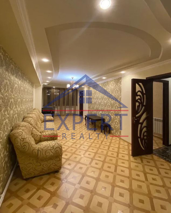 ԿԵՆՏՐՈՆ , ԲՐՅՈՒՍՈՎԻ ՓՈՂՈՑ, 3 ՍԵՆՅԱԿ