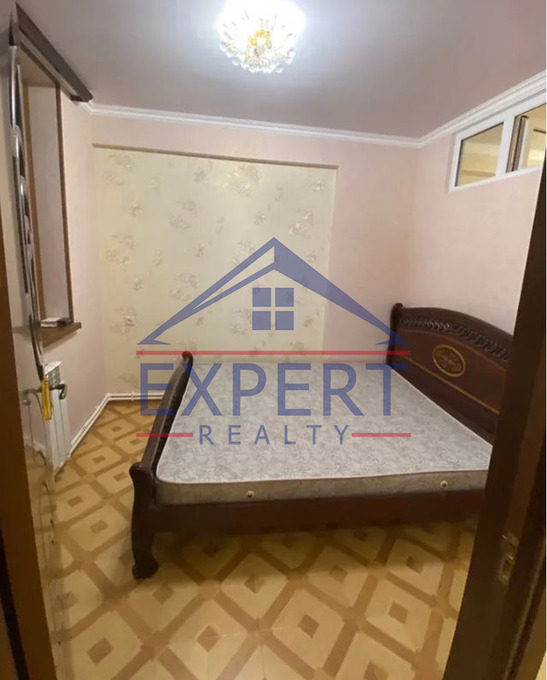 ԿԵՆՏՐՈՆ , ԲՐՅՈՒՍՈՎԻ ՓՈՂՈՑ, 3 ՍԵՆՅԱԿ