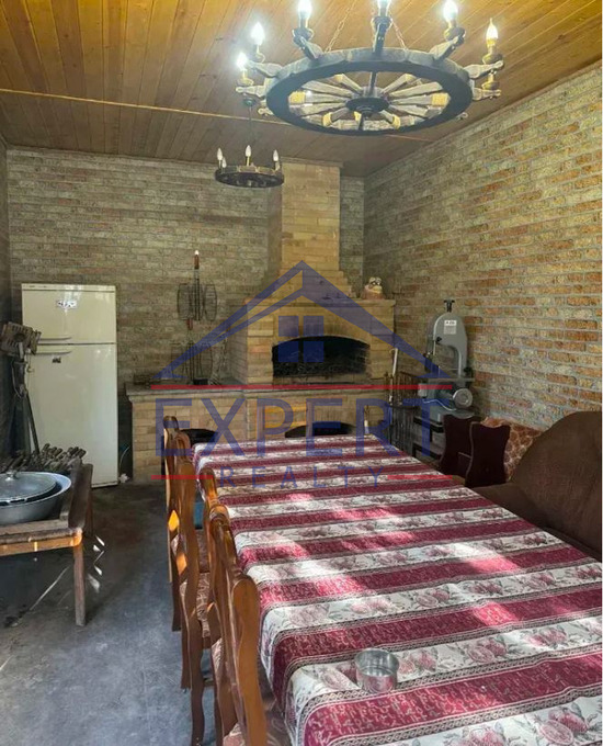 ԷՐԵԲՈԻՆԻ, ԼԻՍԻՆՅԱՆ ՓՈՂՈՑ, 8+ ՍԵՆՅԱԿ