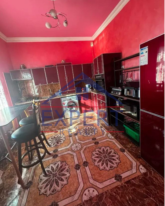 ԷՐԵԲՈԻՆԻ, ԼԻՍԻՆՅԱՆ ՓՈՂՈՑ, 8+ ՍԵՆՅԱԿ