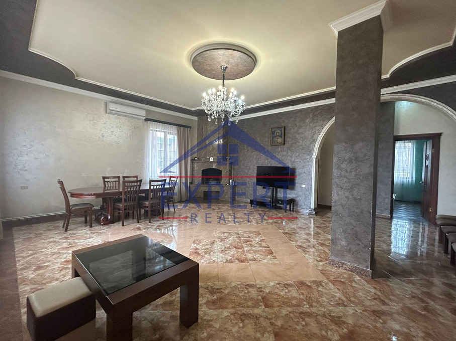 ԴԱՎԹԱՇԵՆ, ԴԱՎԹԱՇԵՆ 7-ՐԴ ՓՈՂՈՑ, 4 ՍԵՆՅԱԿ