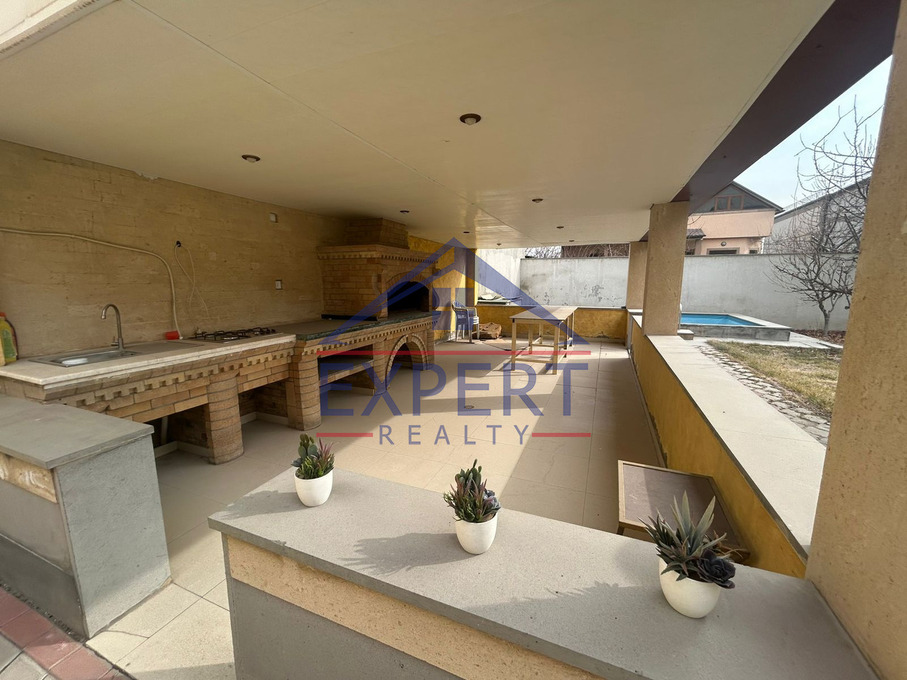 ԴԱՎԹԱՇԵՆ, ԴԱՎԹԱՇԵՆ 7-ՐԴ ՓՈՂՈՑ, 4 ՍԵՆՅԱԿ